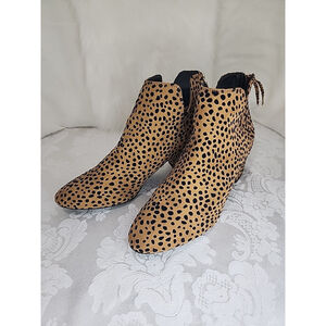 Qupid cheetah ankle boot sz 10,Excellent Condition